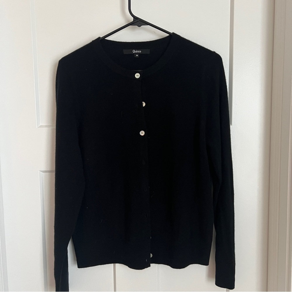 Quince Women's Black cashmere Sweater cardigan size medium